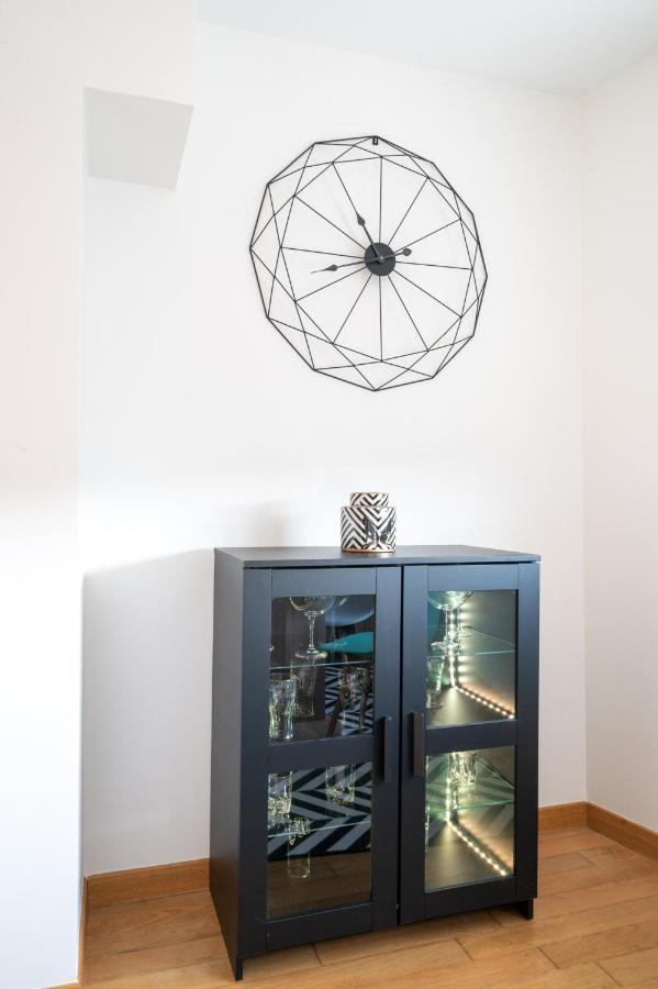 Immotovo - Suite Moderne - Paris 8 Min - Parking - Netflix 维勒瑞夫 外观 照片